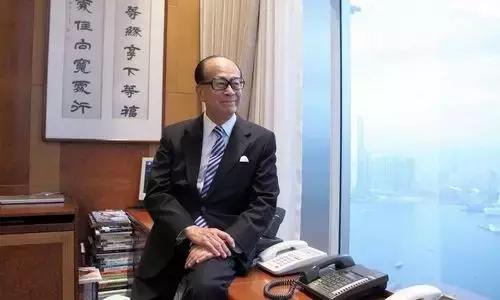 商界大佬的辦公室：看看哪個更牛逼 ，＊后一個才是真牛！